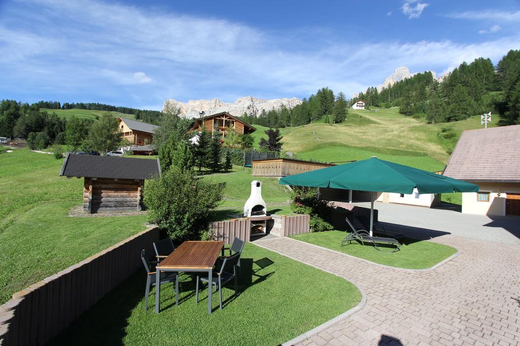 Taela Apartments San Cassiano  Εξωτερικό φωτογραφία
