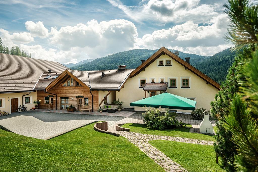 Taela Apartments San Cassiano  Εξωτερικό φωτογραφία