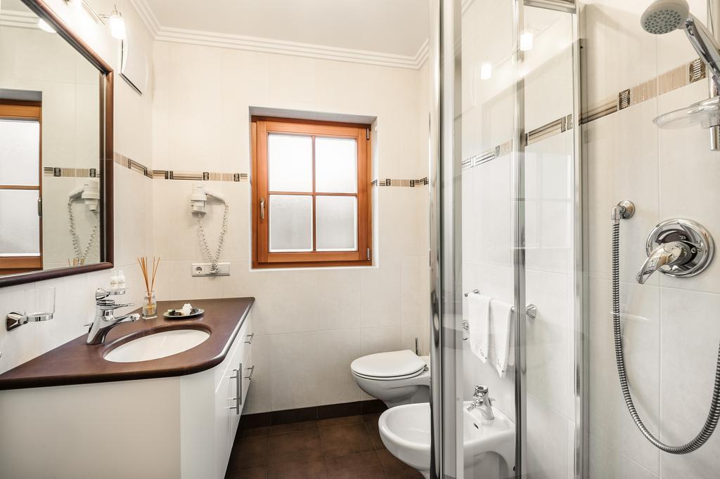 Taela Apartments San Cassiano  Εξωτερικό φωτογραφία