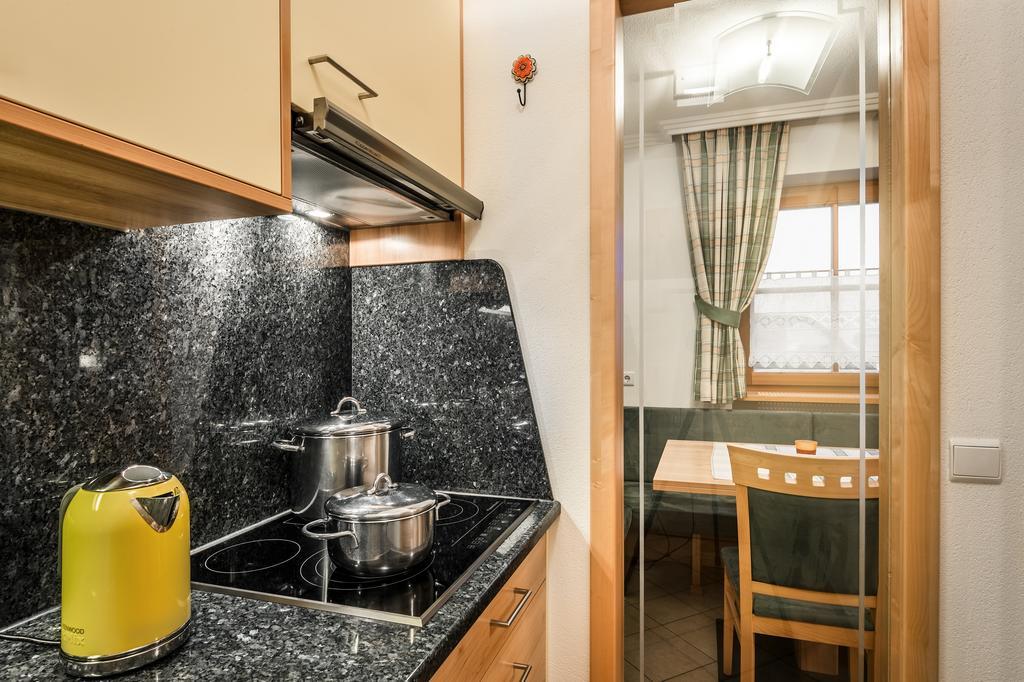 Taela Apartments San Cassiano  Εξωτερικό φωτογραφία